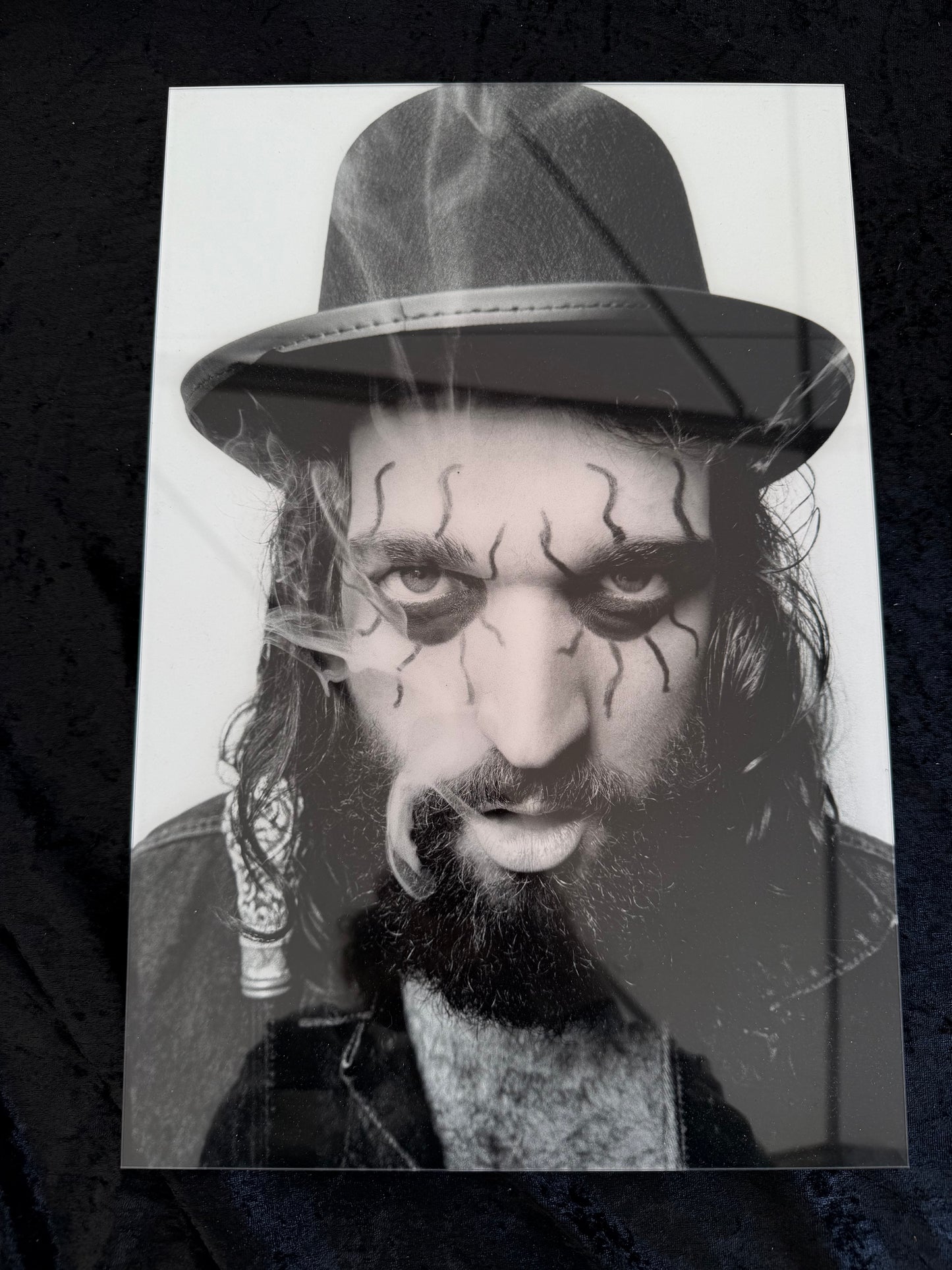 Hank Smoke B/W